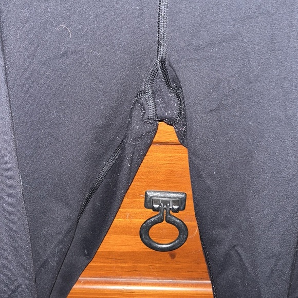 VS Cut Out Mesh Leggings - Picture 5 of 6